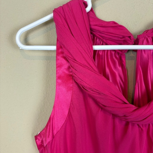 Banana Republic Pink Silk-Like Sleeveless Pullover Cami Blouse w/ Roll/Twist - Picture 4 of 12